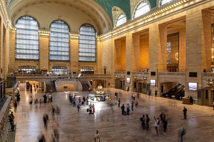 creative digital hub listing 631501345