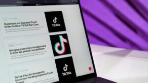 dynamic online hub identity
