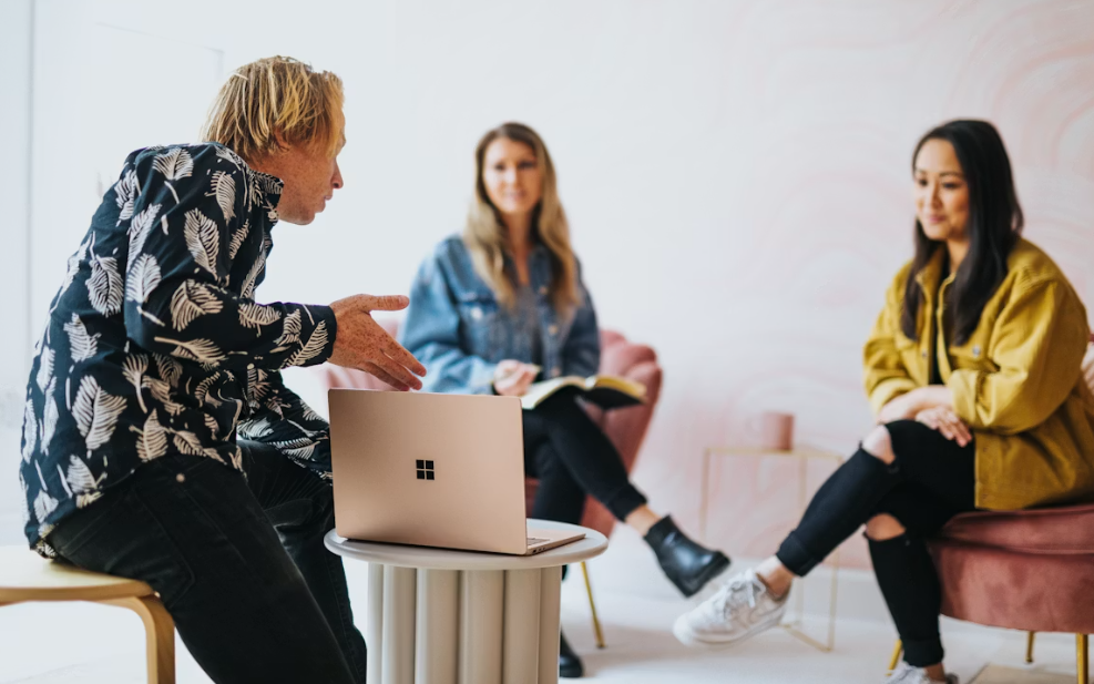 How Strategic PR Communication Builds Long-Term Trust